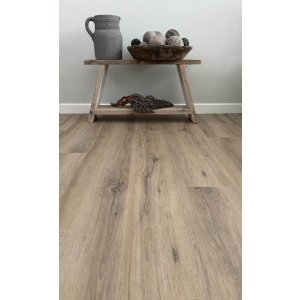Gelasta Rigid Click PVC vloer City 5600 Smoked Oak Light 153,2 x 22,5cm, 2.41 m2 (met geïntegreerde IXPE ondervloer)