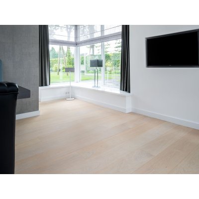 Royal Dutch Floor W08 White Wash Witte Eiken Houten Vloer - Geborsteld & Geolied